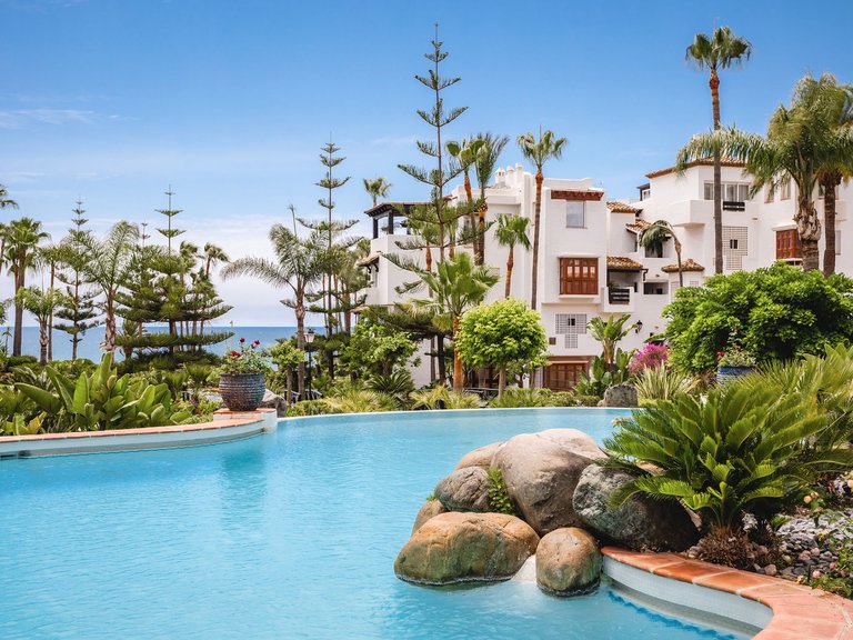 Apartment for Sale in Marbella Golden Mile Malaga 17