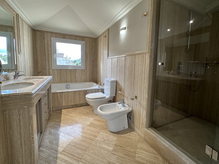 Town House for Sale in Nueva Andalucia Malaga 27