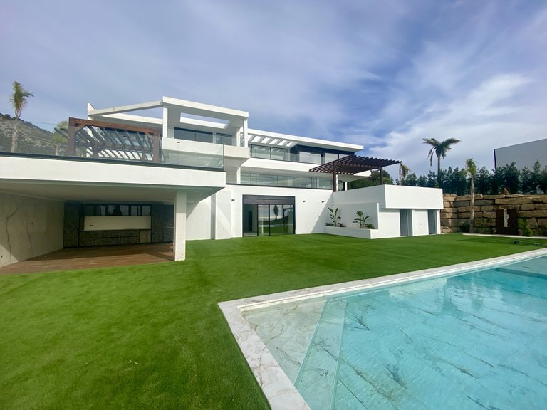 Villa for Sale in Benahavis Malaga 17