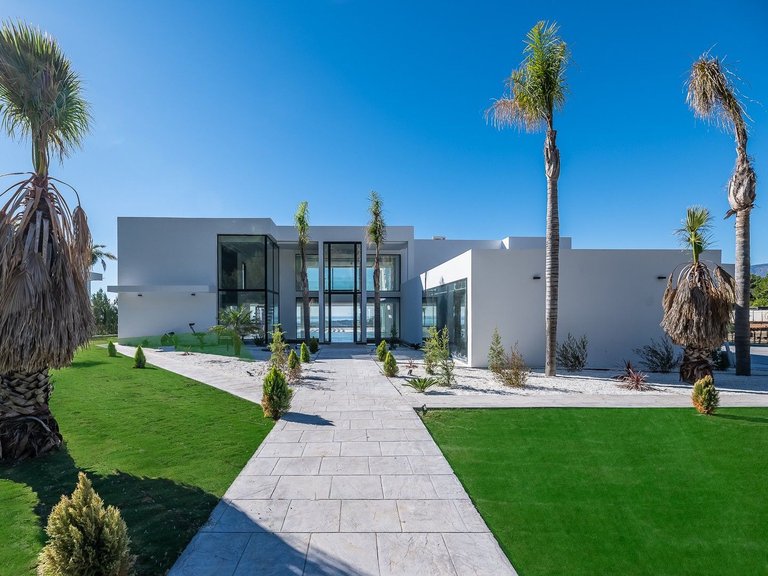 Villa for Sale in Benahavis Malaga 7