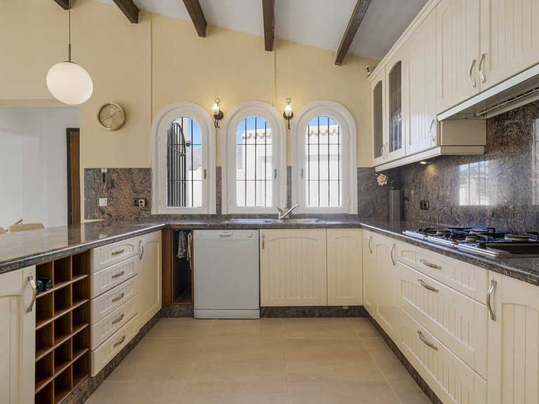 Villa for Sale in Estepona Malaga 12