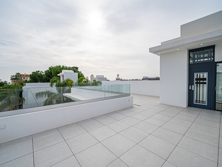 Villa for Sale in Marbella Golden Mile Malaga 3