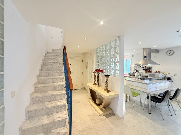 Penthouse for Sale in Marbella Golden Mile Malaga 3