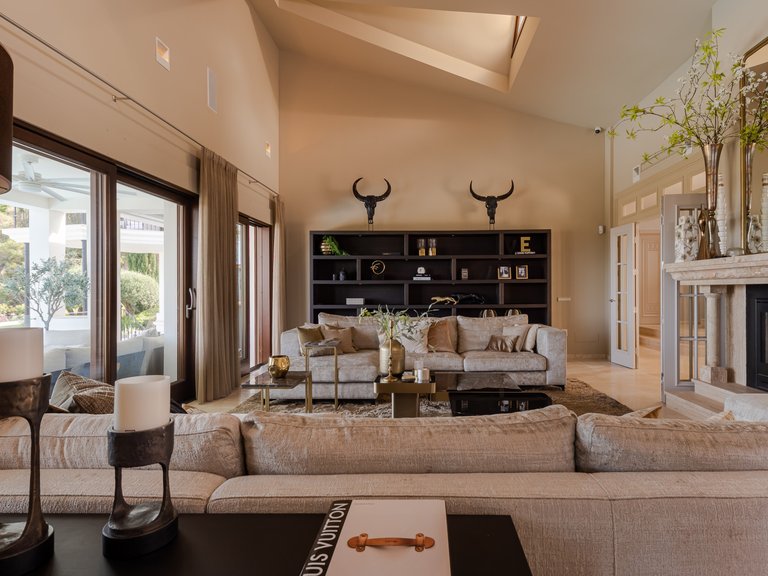 Villa for Sale in Benahavis Malaga 31