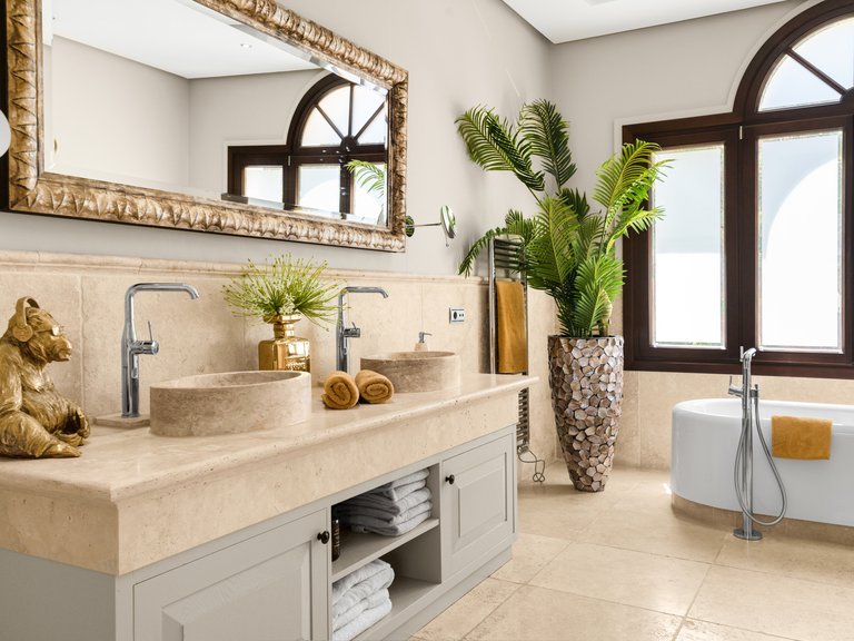 Villa for Sale in Benahavis Malaga 38