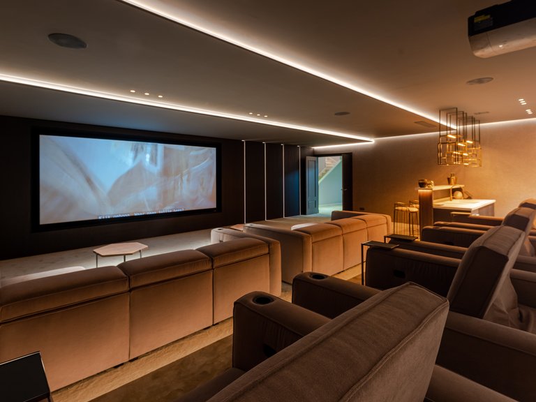 Villa for Sale in Benahavis Malaga 6