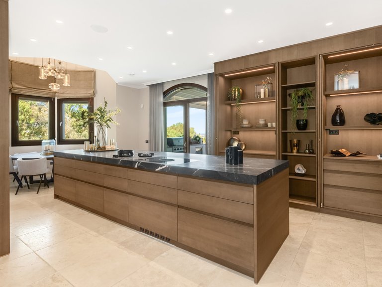 Villa for Sale in Benahavis Malaga 29