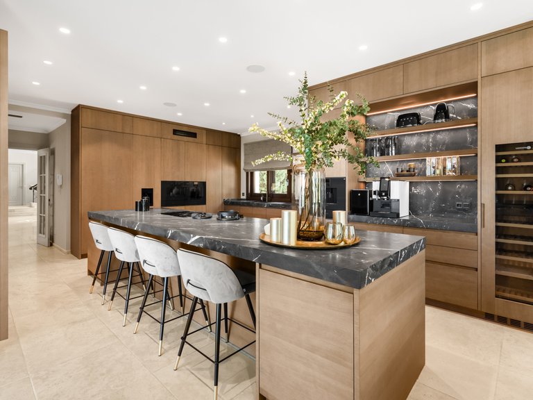 Villa for Sale in Benahavis Malaga 4