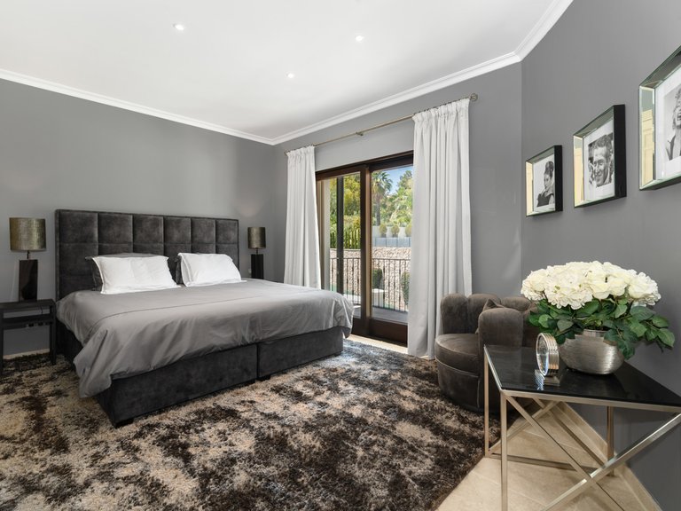 Villa for Sale in Benahavis Malaga 24