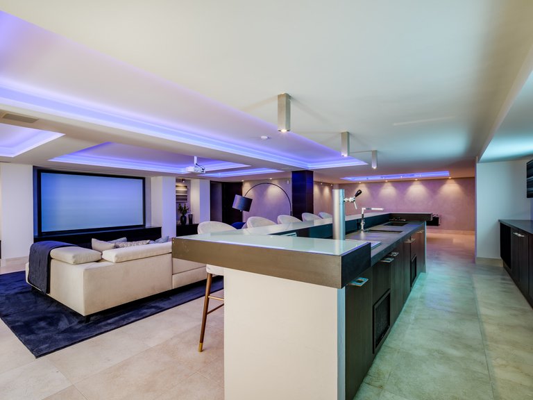 Villa for Sale in Benahavis Malaga 6