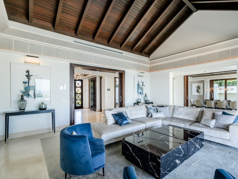 Villa for Sale in Benahavis Malaga 19