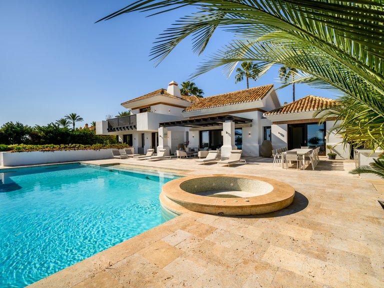 Villa for Sale in Benahavis Malaga 12
