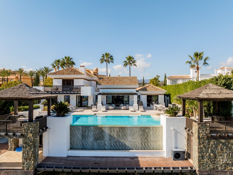 Villa for Sale in Benahavis Malaga 1