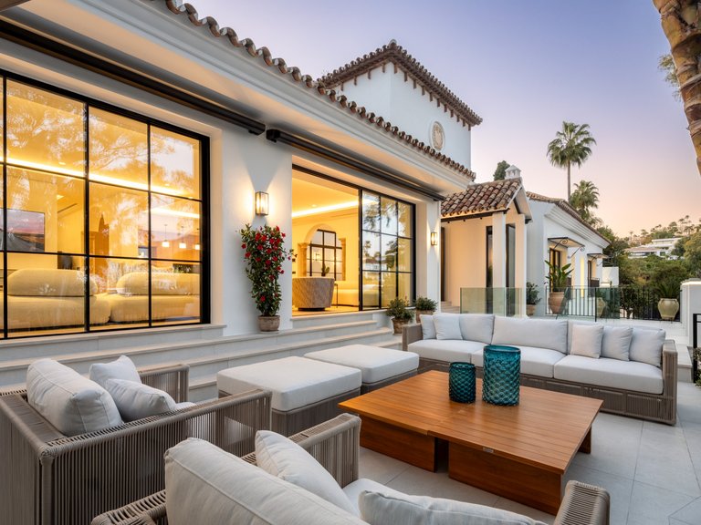 Villa for Sale in Benahavis Malaga 25