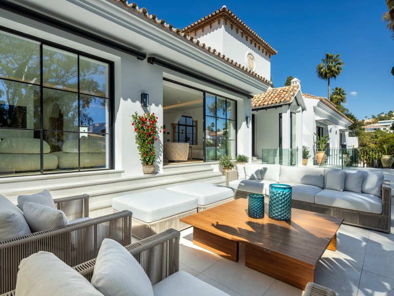 Villa for Sale in Benahavis Malaga 8