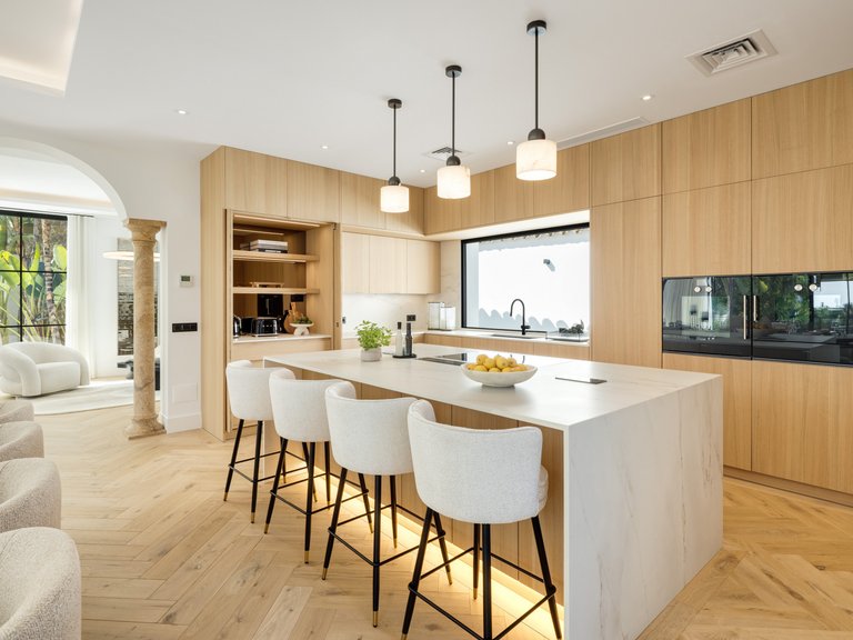 Villa for Sale in Benahavis Malaga 14