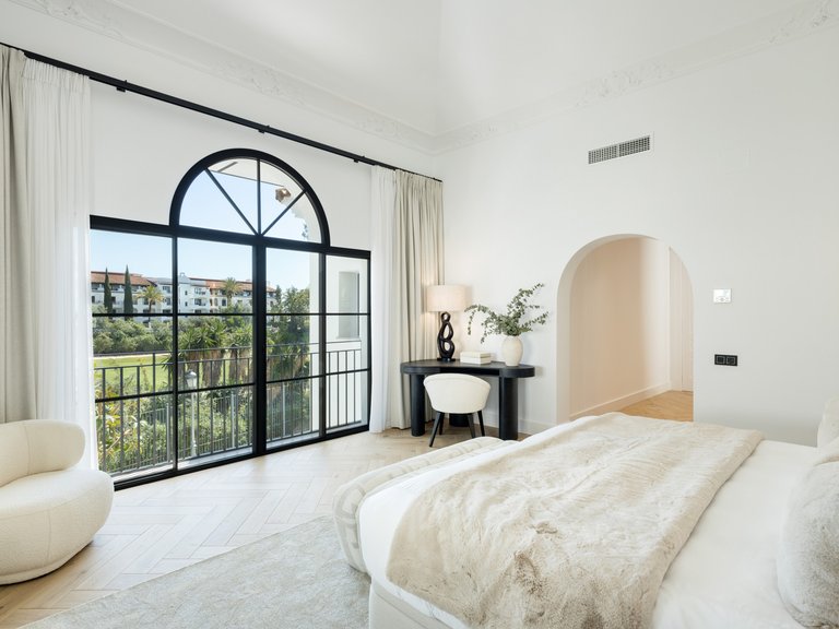 Villa for Sale in Benahavis Malaga 7