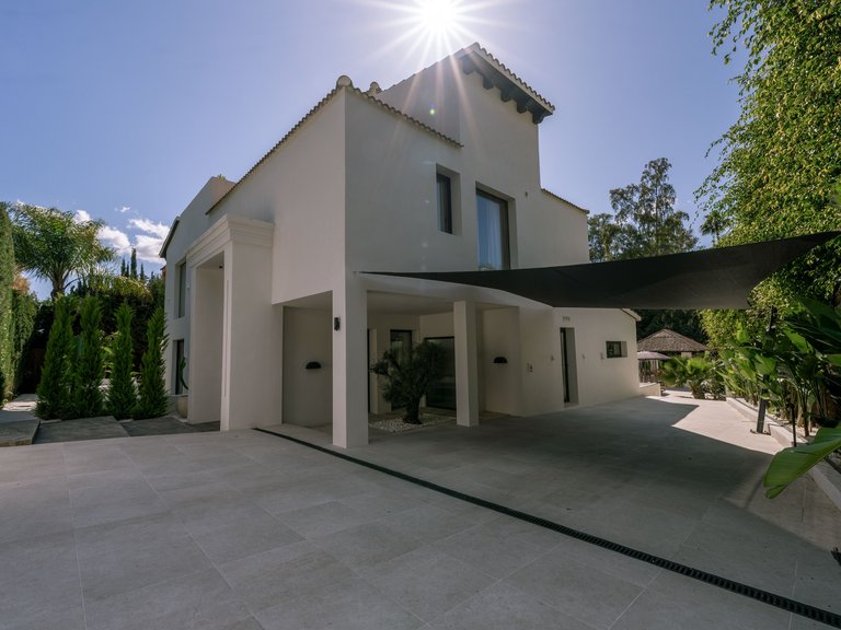 Villa for Sale in Nueva Andalucia Malaga 47