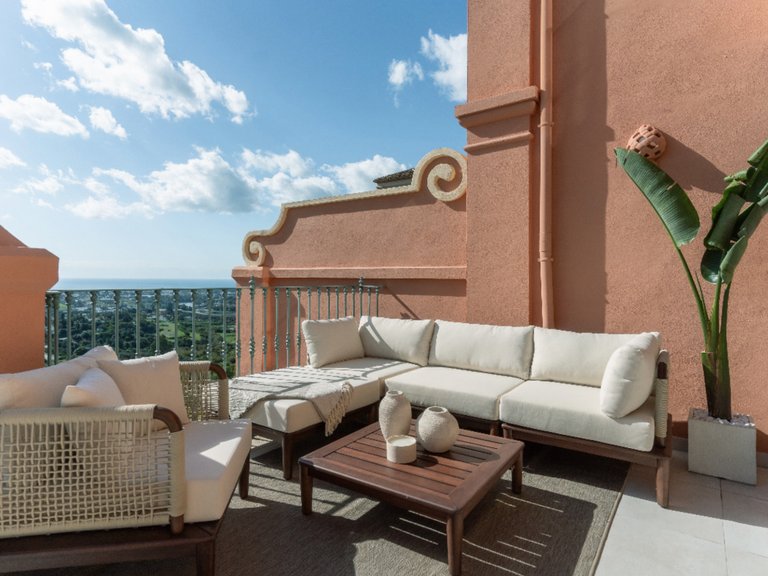 Town House for Sale in Benahavis Malaga 4