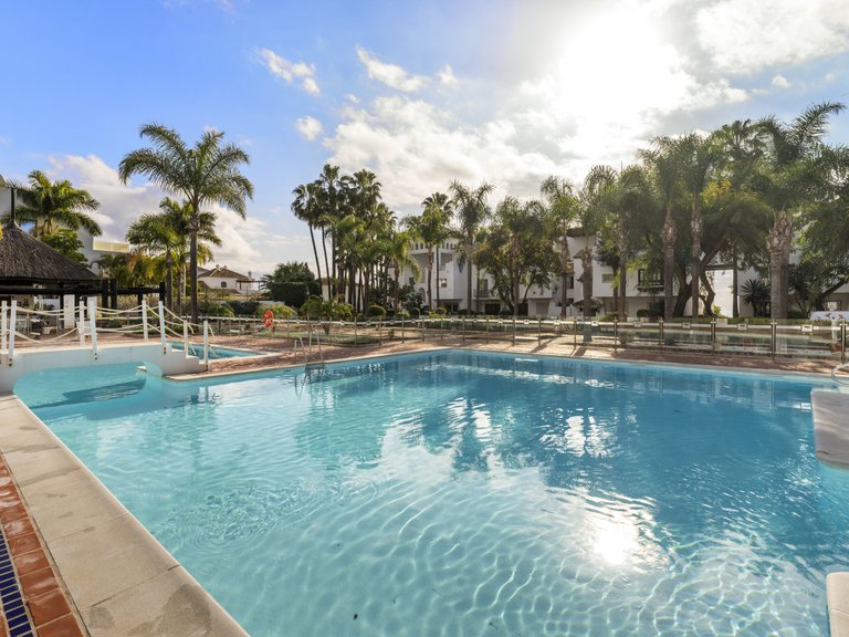 Apartment for Sale in Marbella Golden Mile Malaga 1