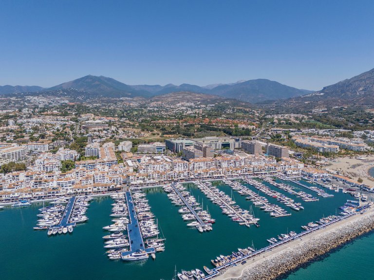 Apartment for Sale in Marbella - Puerto Banus Malaga 11