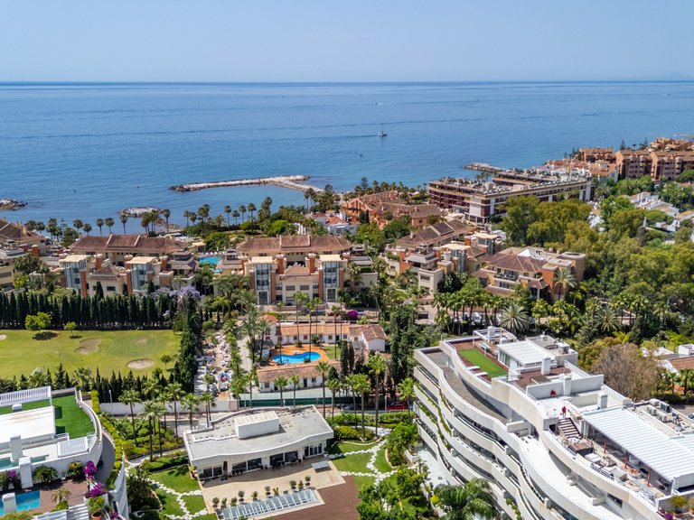 Apartment for Sale in Marbella - Puerto Banus Malaga 32