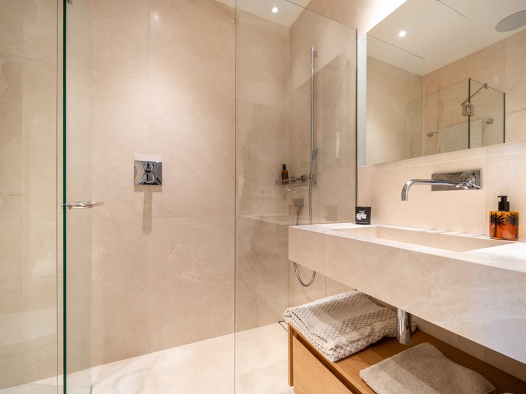 Apartment for Sale in Benahavis Malaga 12