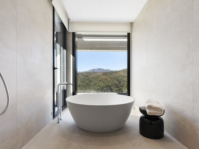 Villa for Sale in Benahavis Malaga 40