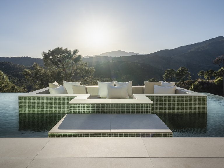 Villa for Sale in Benahavis Malaga 3