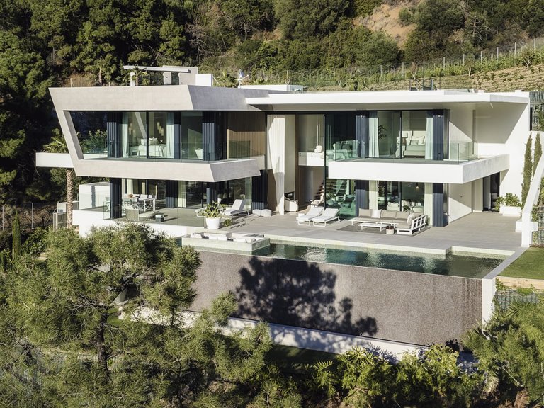 Villa for Sale in Benahavis Malaga 1