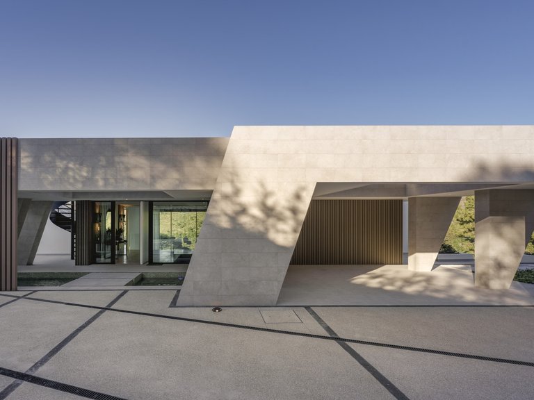 Villa for Sale in Benahavis Malaga 15