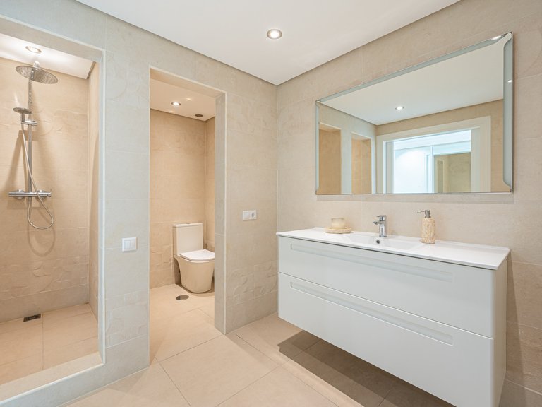 Apartment for Sale in Nueva Andalucia Malaga 17