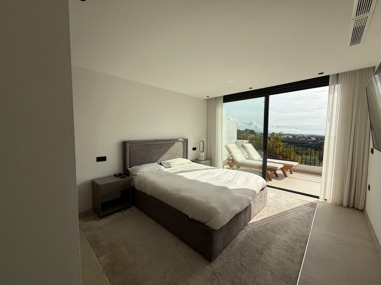 Town House for Sale in Benahavis Malaga 37