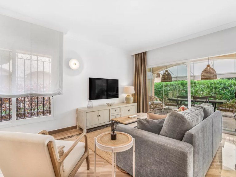 Apartment for Sale in Marbella Este Malaga 6