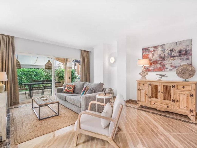 Apartment for Sale in Marbella Este Malaga 3