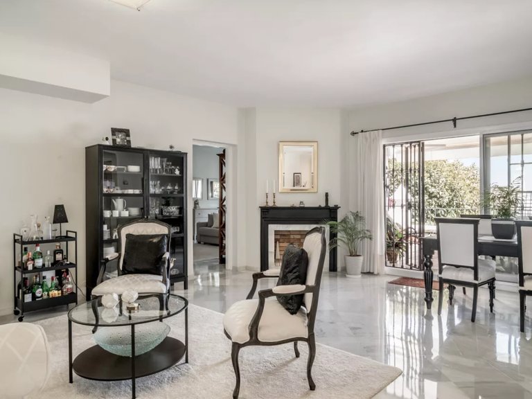 Apartment for Sale in Benahavis Malaga 11