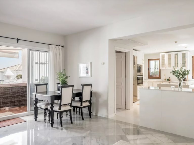 Apartment for Sale in Benahavis Malaga 1