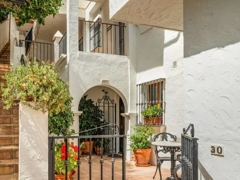 Apartment for Sale in Benahavis Malaga 5
