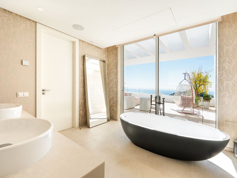 Town House for Sale in Ojen Malaga 8