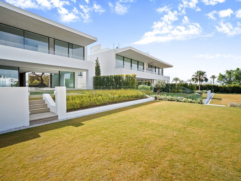 Villa for Sale in Marbella Golden Mile Malaga 9