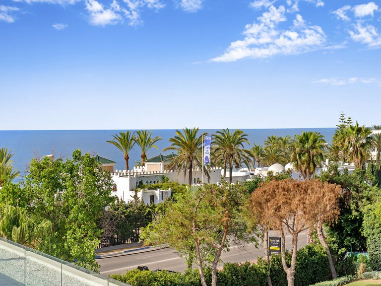 Villa for Sale in Marbella Golden Mile Malaga 26