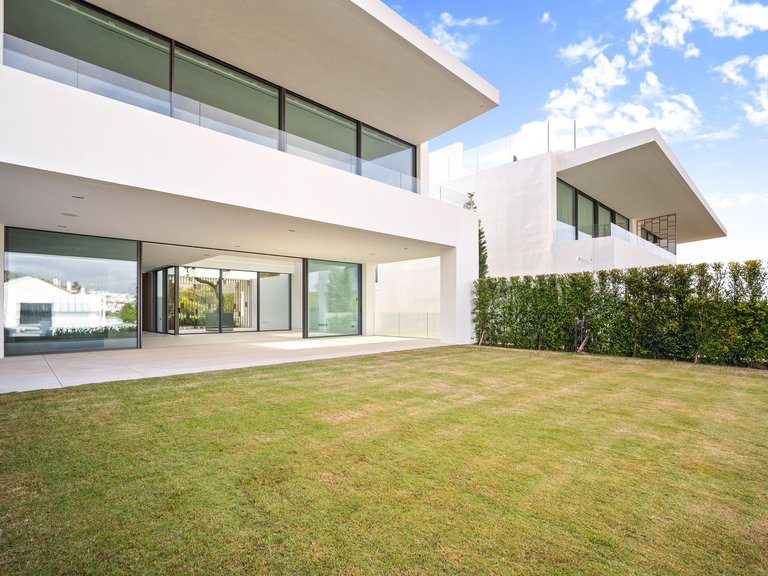 Villa for Sale in Marbella Golden Mile Malaga 8