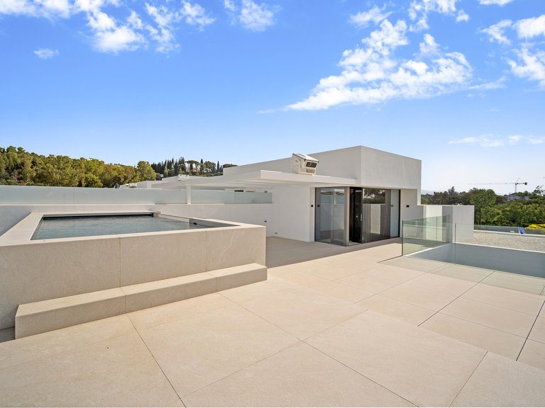 Villa for Sale in Marbella Golden Mile Malaga 24