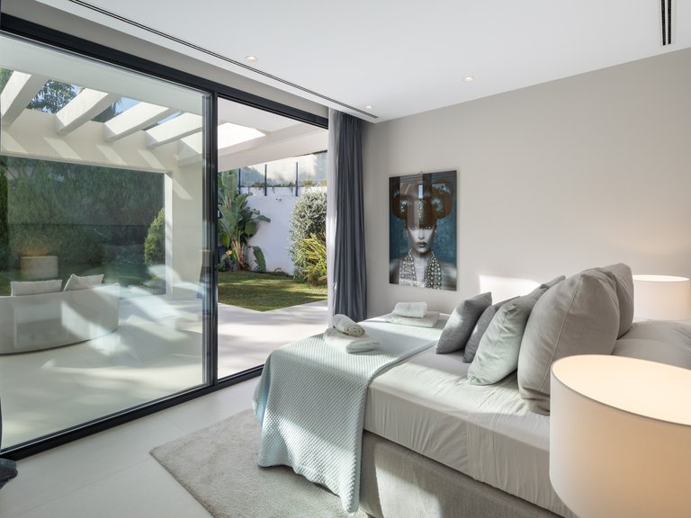 Villa for Sale in Nueva Andalucia Malaga 15