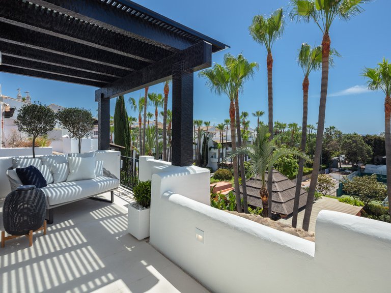 Town House for Sale in Marbella Golden Mile Malaga 1