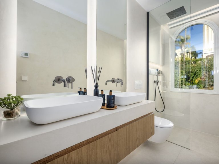 Town House for Sale in Benahavis Malaga 18