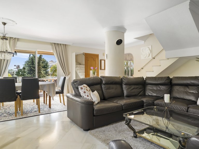 Villa for Sale in Nueva Andalucia Malaga 10