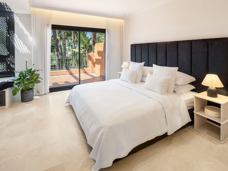 Town House for Sale in Marbella Golden Mile Malaga 11