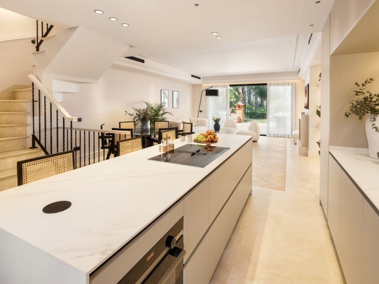 Town House for Sale in Marbella Golden Mile Malaga 6