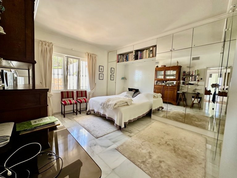 Apartment for Sale in Benahavis Malaga 12